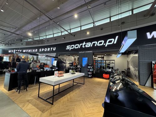 NIKE stawia na Sportano. Współpraca, która zmienia polski e‑commerce sportowy